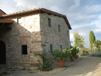 rent a vacation home in tuscany
